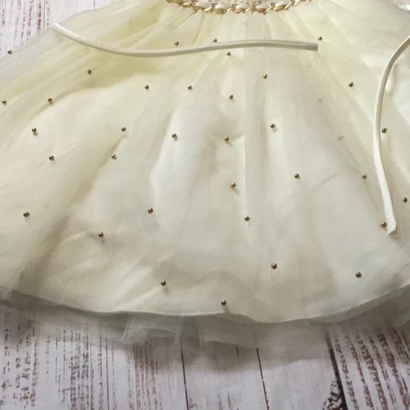 Elegant Cream Tulle Dress size 12 - Picture 4 of 10